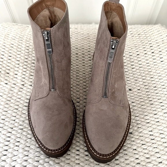 NEW Brown Tan Suede Zip Up Chelsea Lug Boot -- Size 6.5 - Picture 5 of 16